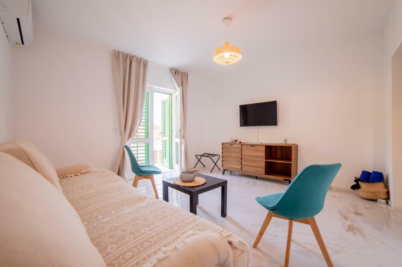 Villa Astra Brela Bagian luar foto