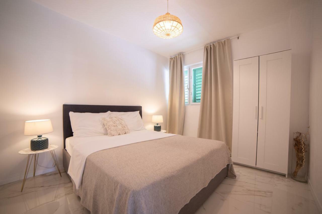 Villa Astra Brela Bagian luar foto